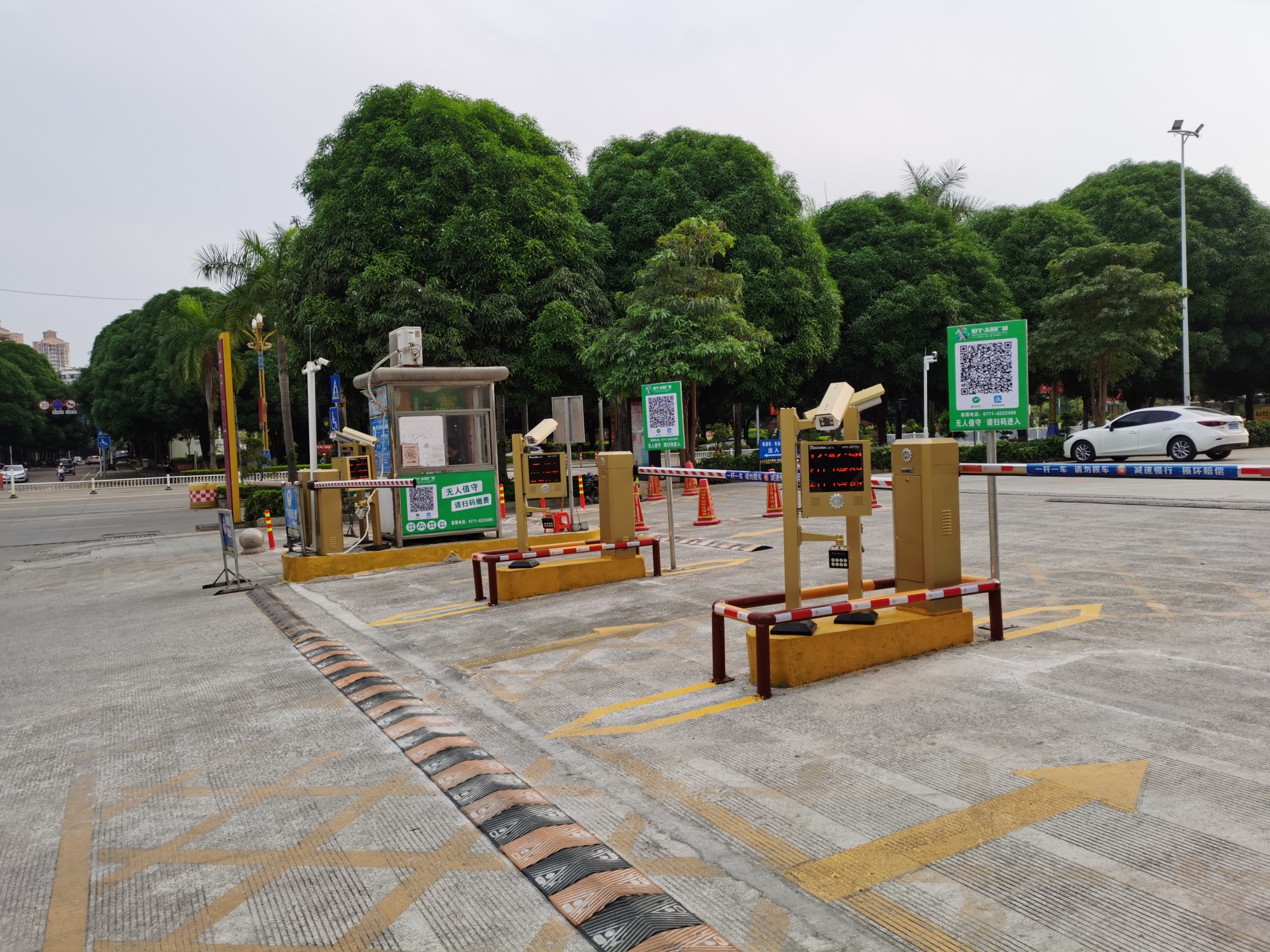 武鸣太阳广场